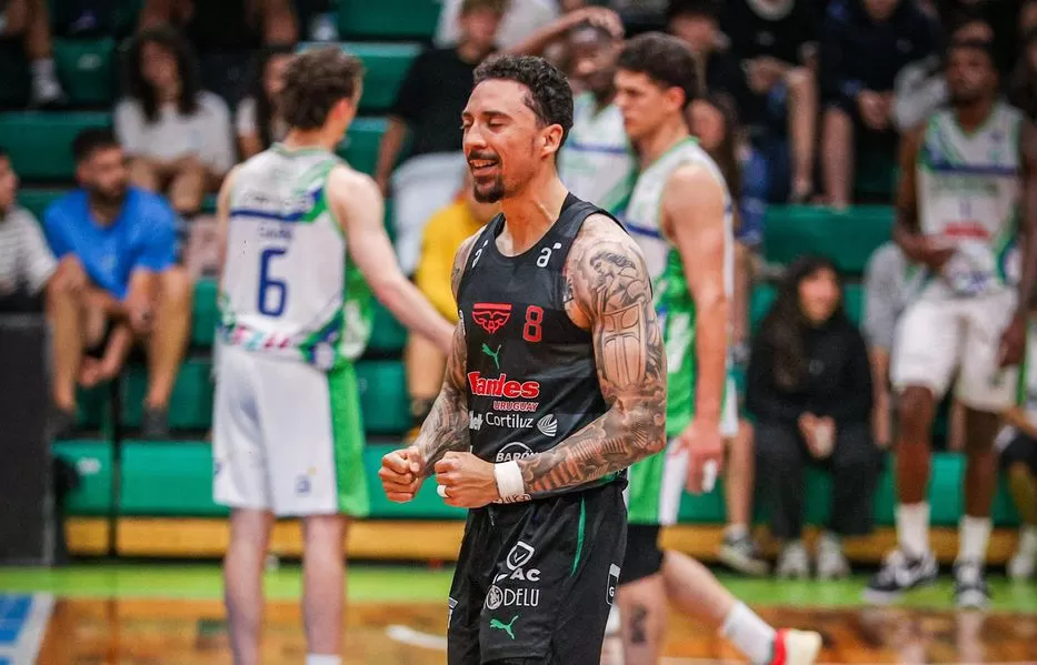 Imagen de Básquet: Aguada ganó en su visita a Urunday Universitario. ¿Cómo sigue la Liga Uruguaya?