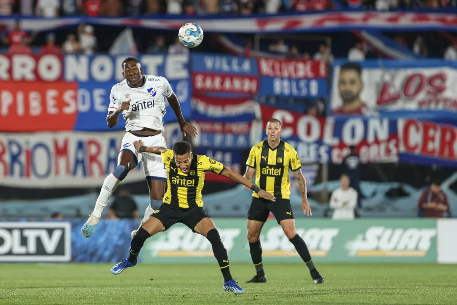 Imagen de ¿Carneiro a Peñarol? Desde Nacional se refirieron a dichos de Ruglio para “desestabilizar”