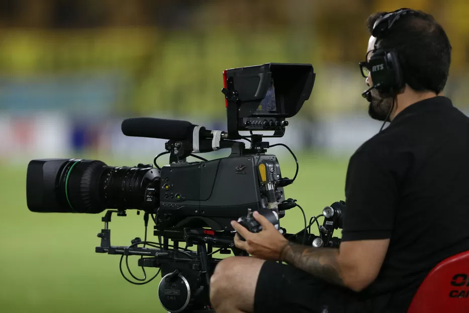 Imagen de La condición que puso la AUF para que Antel pudiera emitir el fútbol: ¿cómo es el acuerdo?