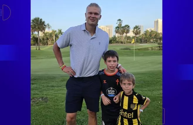 Imagen de La historia de cómo dos hermanos uruguayos lograron la foto con Erling Haaland en pleno Mundial